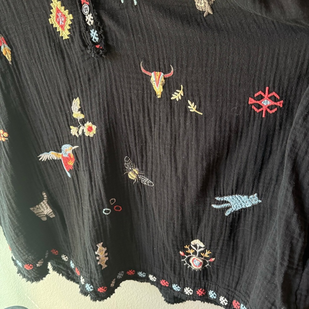 Pete & Greta Johnny Was Blouse with Pockets Southwest Embroidery - Picture 3 of 6